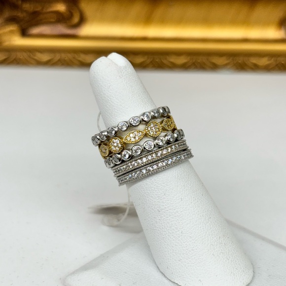 Lía 5-Tier Stacked Sterling Silver Ring - Picture 6 of 6